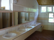 centro ricreativo tendopoli campeggio tutto l'anno case di campagna camere alloggio alloggio in Polonia Mar Baltico Leba